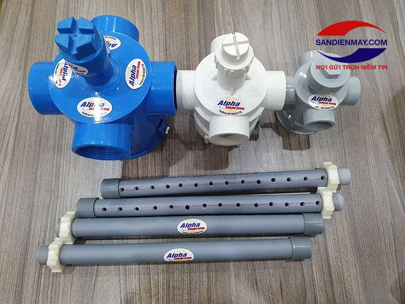 Đầu phun và các ống phân phối nước tháp Alpha